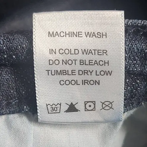 Judy Blue Distressed Skinny Jeans Size 25 Dark Wash Stretch Skinny Low-Rise Jean