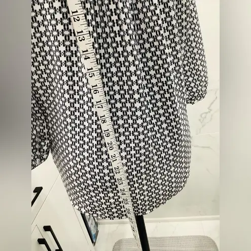 NYDJ blouse 🖤🤍