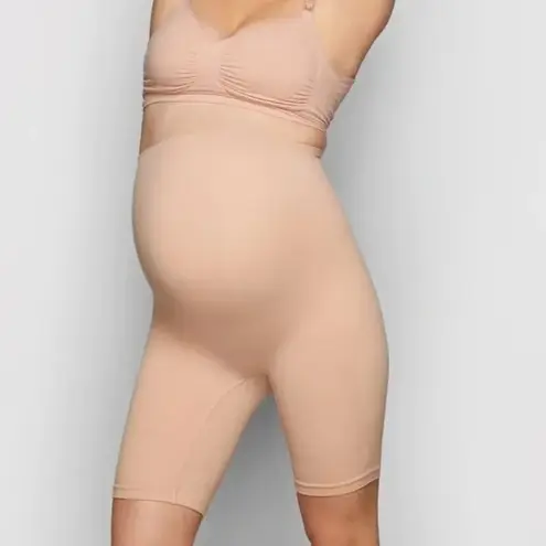 SKIMS Maternity Sculpting Mid Thigh Short S/M Beige Nude Seamless Shapewear
