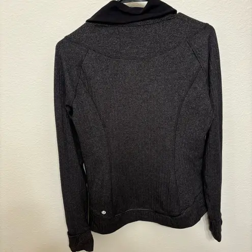 Lululemon  Think Fast Pullover size 10 Black Heathered Herringbone