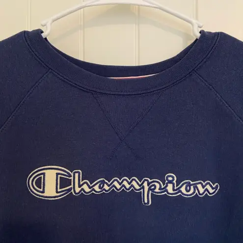 Champion EUC |  women’s navy blue‎ logo crewneck — small