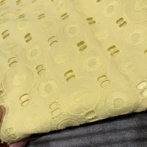 Isaac Mizrahi New York NWT Size 2 Citron Yellow Eyelet South Hampton Crop Pants