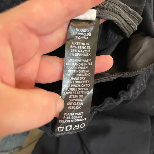 Roucha Plana straight leg trouser Pants in midnight navy size C US L Blue Size L