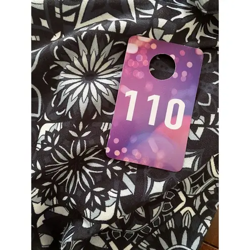 Made With Love Sleeveless Tunic Top Large Geometric Design NWT Festival Concert