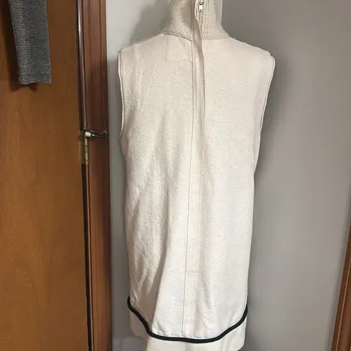 Women's Kuho designer Cable Knit Sleeveless Sweater