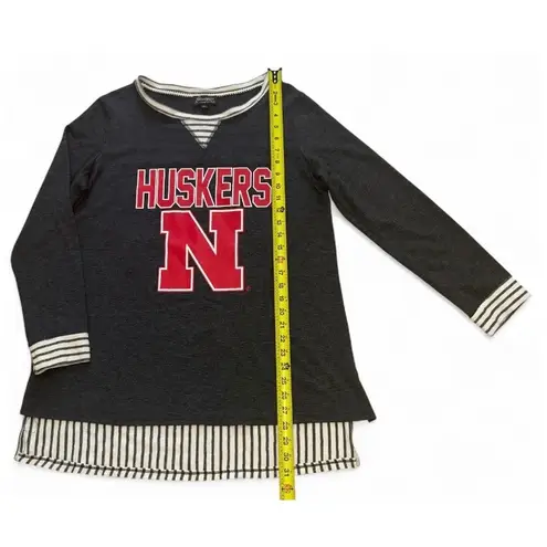 Nebraska Huskers Long Sleeve Shirt Womens M L Gray Red and wite Size undefined