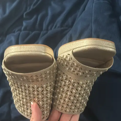 Alex Marie NWOT Cecilia Shimmer Pearl Embellished Platform Dress Sandals