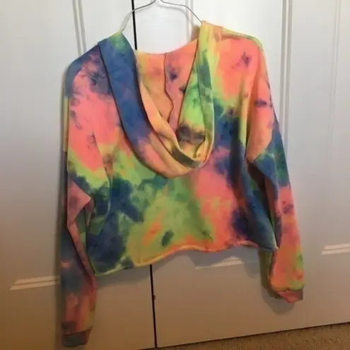 Justify Women’s size medium cropped tie dyed hoodie sweatshirt