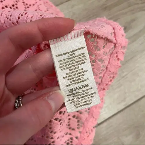 Free People  Pink Mesh Crochet Lace Sleeveless Cropped Tank Top Size M