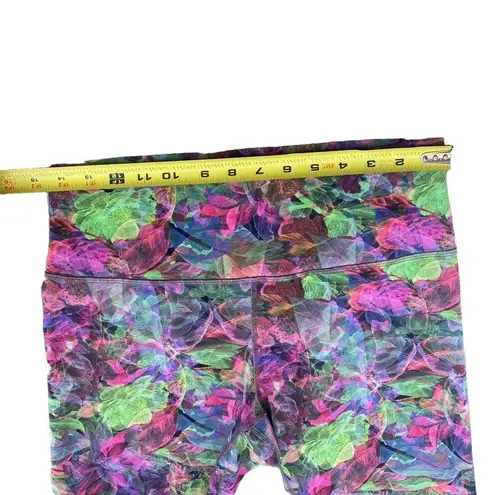 Lululemon  Women’s 12 Wunder Train High Rise Biker Short Vivid Floral Tone Multi