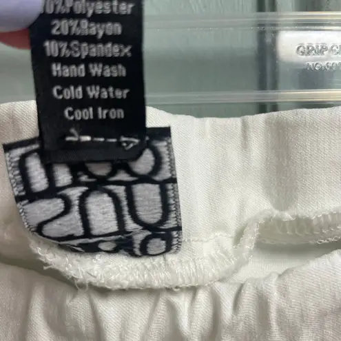 Clara Sun Woo Pants Womens 1X Straight Leg Pull On White Stretch USA Crop Resort