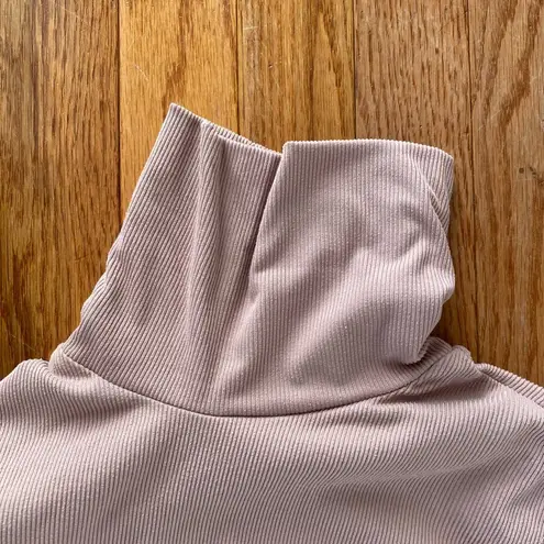 light pink mauve ribbed turtle neck long sleeve - Image 7