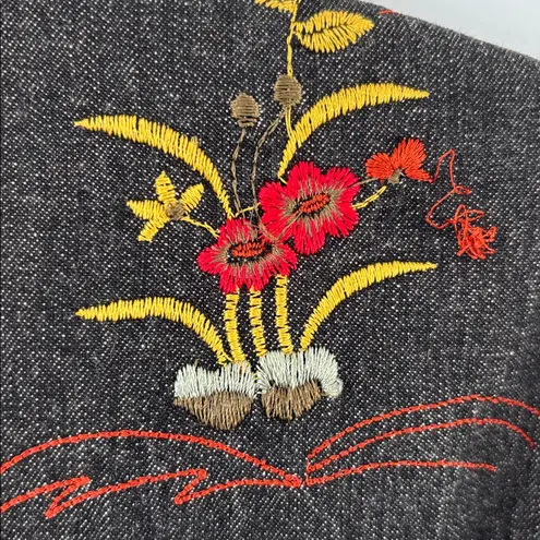 Chico's  Dark Denim Jacket Colorful Embroidery Sz Medium Boho Western Vintage