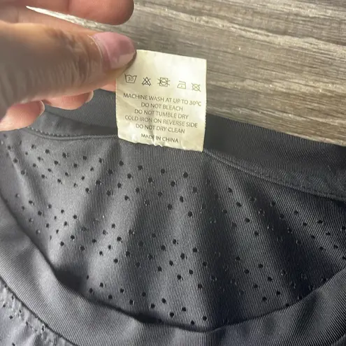 Zyia Women’s Black Chill Top Long Sleeve Shirt Mesh Size Large