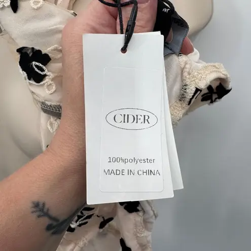 Cider Halter Romantic Top Medium Cream Black Velvet Flower Lace Embroidered NEW White