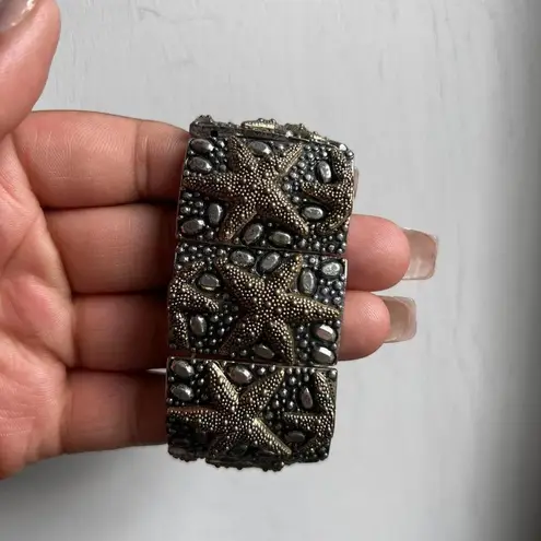 TWO TONE STARFISH STRETCH BAND BRACELET