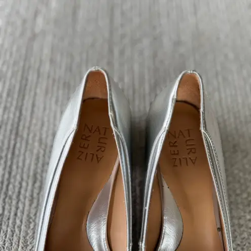 Naturalizer Huntley Silver Metallic Block Heel Square Toe Pumps Dress Shoes Sz 8