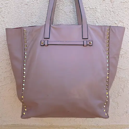 Valentino Garavani Valentino Rockstud peach beige soft smooth leather open shopper tote bag