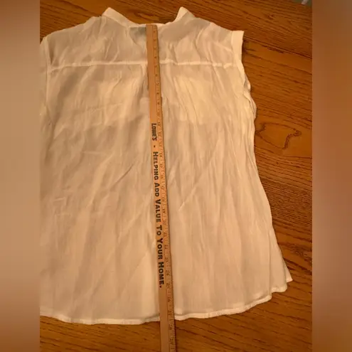 a.n.a . White Sleeveless Sheer Blouse Women’s 1X Summer‎