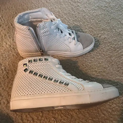 Steve Madden High Top Sneakers