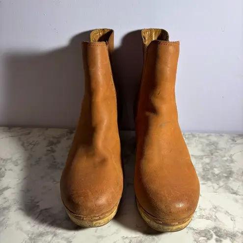 Frye  Odessa Chelsea Boots