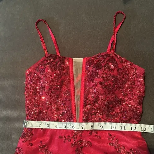Women’s Red Mermaid Fit Prom Party Dress Sparkly Sequins LaceUpBack Size 2 *READ