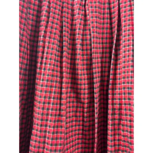 Susan Bristol Women's Red& Black Plaid Skirt