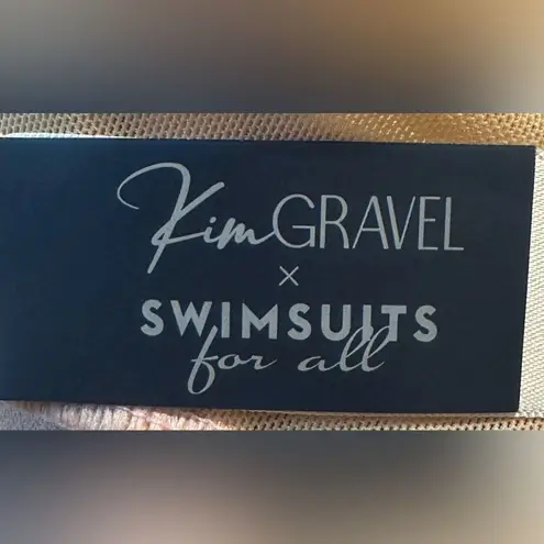 Kim Gravel x Swimsuits For All Sarong 1