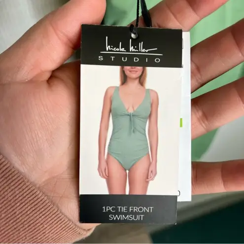 Nicole Miller  | NWT Green One Piece‎ Swimsuit Large Woman’s