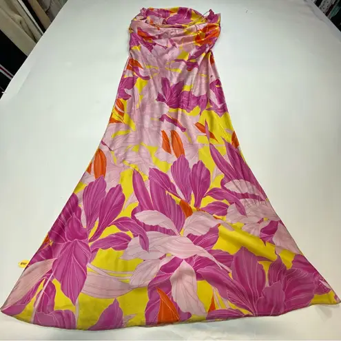 Retrofête Keaton Gown Size Extra Large