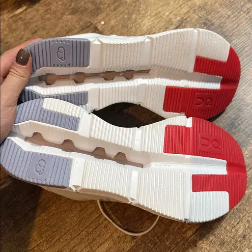 ON W CLOUDNOVA FORM White/ Red White Size 8.5