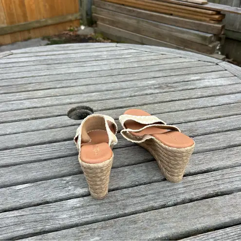 Andre Assous NOLITA STITCHED RAFFIA ESPADRILLE WEDGE size 37 or 6.5 us Tan