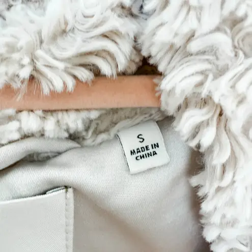 Wilfred Free Aritzia Wilfred Free Oracle Sherpa Cocoon Oversized Coat in Bone Size Small