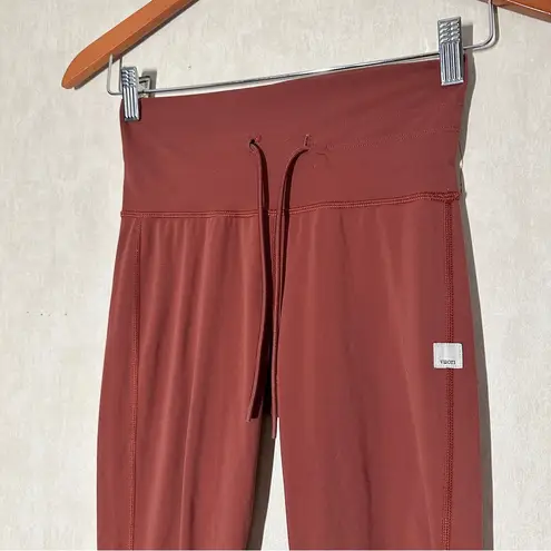 Vuori Women’s Daily Leggings Pull On 25” High Rise Drawstring in Burnt Sienne XS