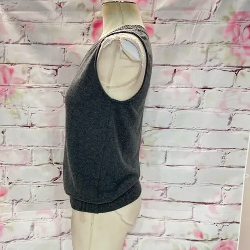 Feel the Piece 🔥5 for $25 sale🔥 Terre Jacobs Gray Sleeveless Keyhole sweater