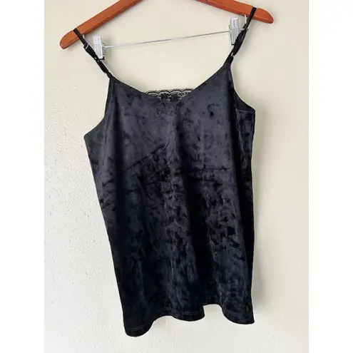 Olive & Oak Black Witchy Crushed Velvet Lace Trim V Neck Tank Size Small