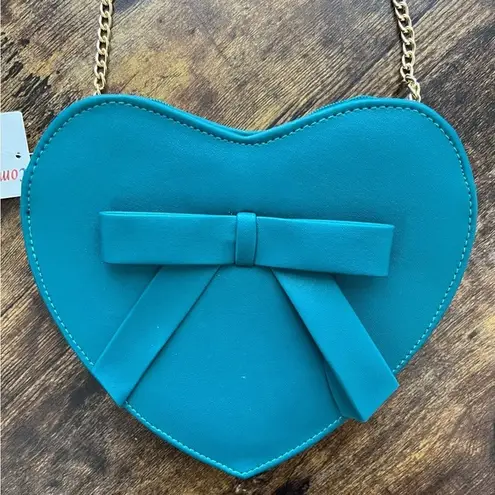 Companiafantastica teal blue heart shaped purse