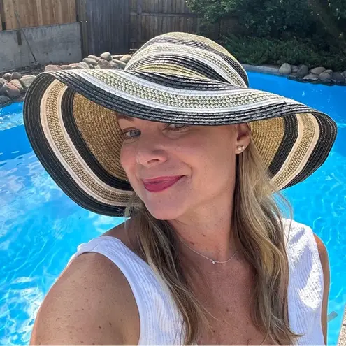 Wide Brim Sun Hat Packable Outdoors Hiking Beach Vacation Straw Metallic Striped Black