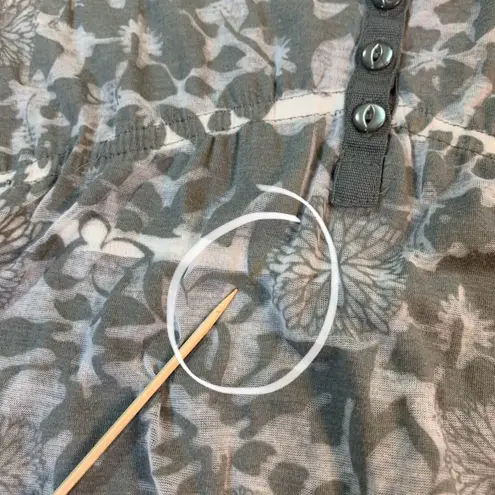 Carve Designs XS Floral Sleeveless Dress Tunic Casual Buttons Sheer READ STAIN