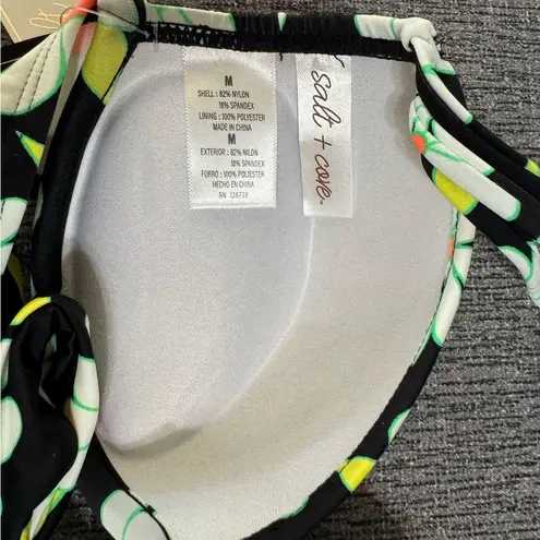Salt + Cove Juniors’ Daisy Dance Bikini Top Size undefined
