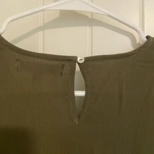 Madden Girl NWT | ‎ women’s sheer sleeve ruffle blouse scrunchie set — medium - Image 7