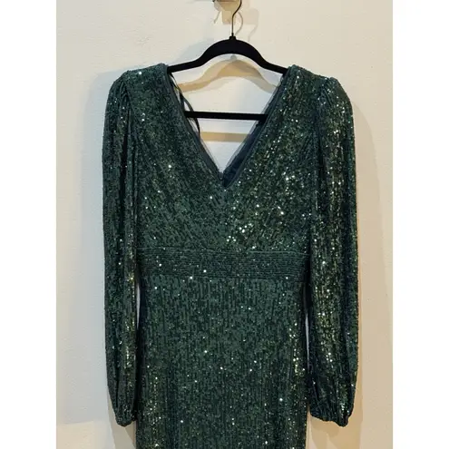 XScape Long Sleeve Long V-Neck All Over Sequin Gown Green Size 6 Formal