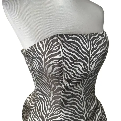 Jessica McClintock  Halter Dress Animal Print‎ Formal Bubble Hem Women Size 4 NEW