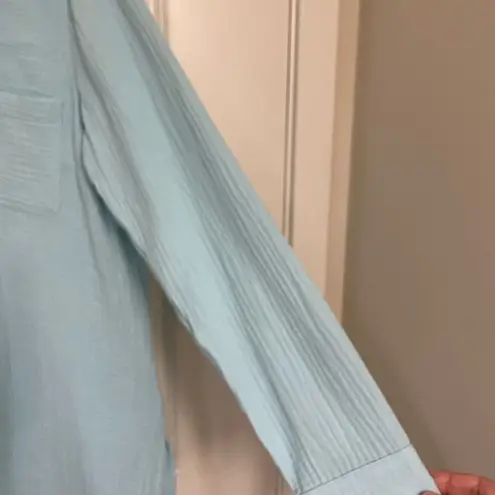 J. Jill sky blue long sleeve button down shirt size small.