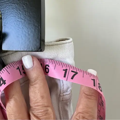 Pistola Grayish White Jean Shorts Classic Denim Style Size 32