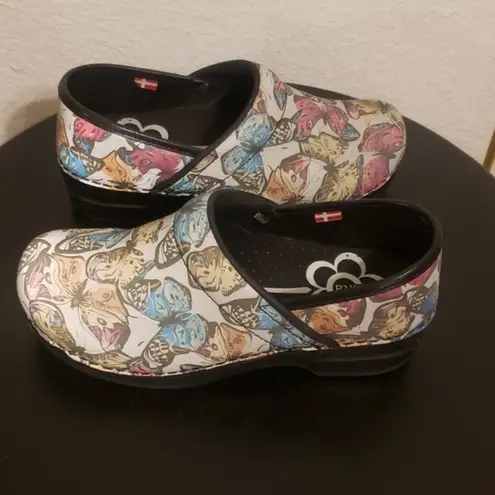 SANITA Mariposa Colorful Butterfly Nurse Doctor Medical Clogs Size 36 NWOT #3035