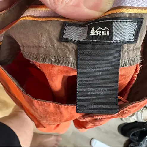 Rei Shorts Womens Size 10 Orange Hiking Outdoor Cotton Nylon Blend