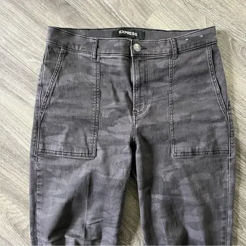 EXPRESS  Women's Gray Camo Ankle Jeans
