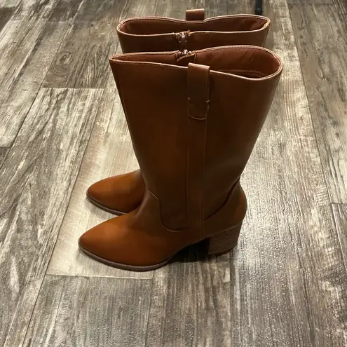 DV by Dolce Vita Tan Tezza Boots Size 8.5 Brown