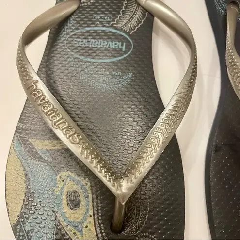 Havaianas Peacock Feather Flip Flop Size US 9/10 39/40 Navy Blue Silver EUC